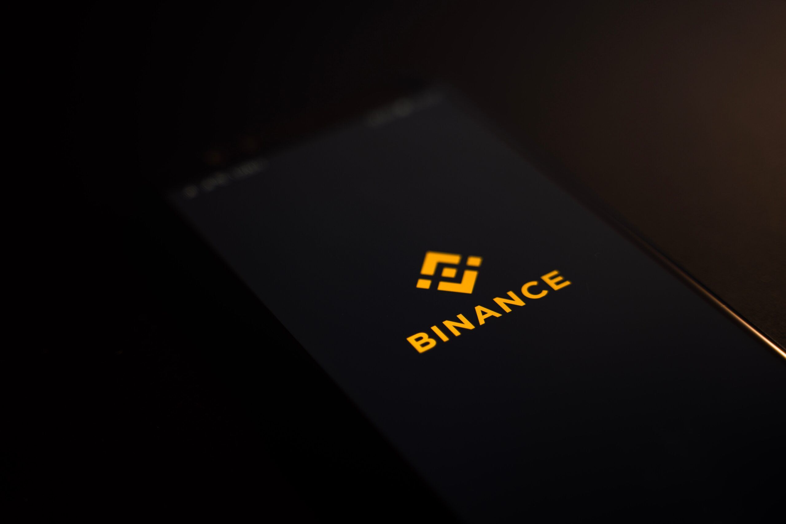 Illustration for: Crypto memecoins stijgen hard door Binance