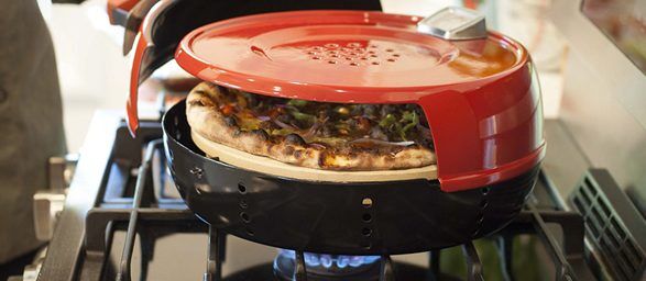 Illustratie voor: Stovetop is een geniale pizza oven geschikt voor ieder gasfornuis