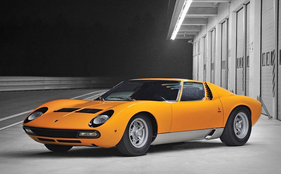 Illustratie voor: Check deze gave beelden van een Lamborghini Miura uit 1972!