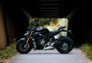 Ducati Streetfighter V4 S Dark Stealth