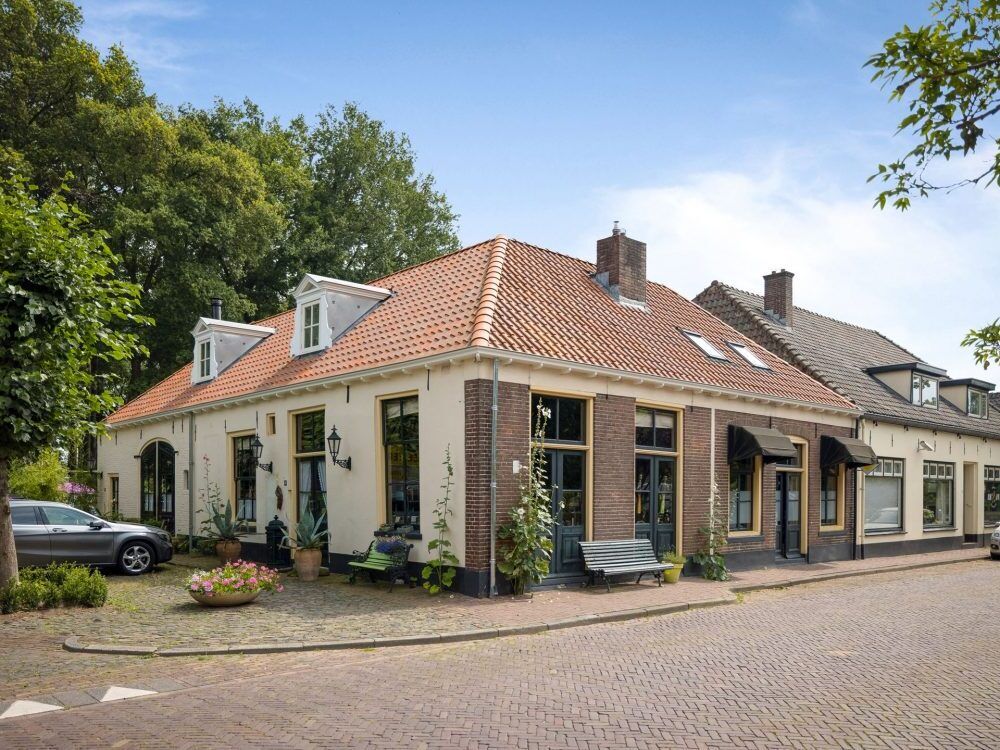 huis met eigen kroeg