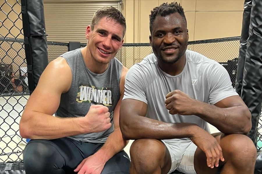 Francis Ngannou Glory Rico verhoeven