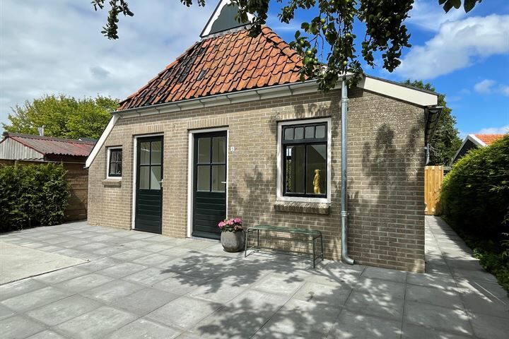 Kleine vrijstaande woning voor weinig geld