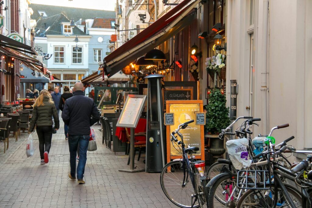 Illustratie voor: Eten in Den Bosch: deze 7 eettentjes mag jij niet missen