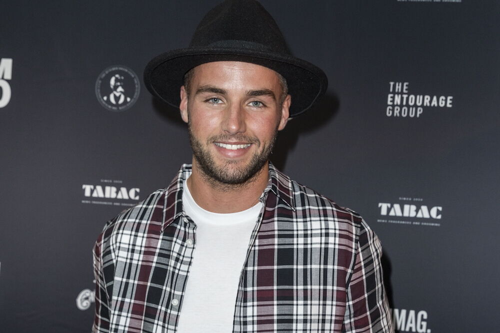 Illustratie voor: Uh-oh! Donny Roelvink in bed gespot met verleidster Temptation Island VIPS