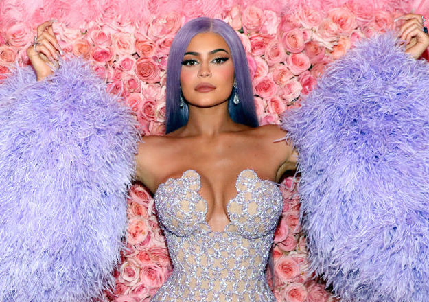 Illustratie voor: Skincaremerk van Kylie Jenner ‘Kylie Skin’ is vanaf 2020 te koop in Nederland