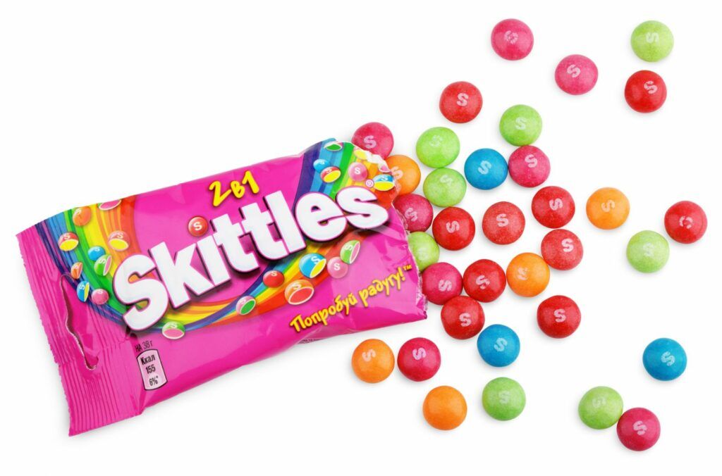 Illustratie voor: Zoetekauwen opgelet: Skittles heeft een nieuwe smaak en je wil ‘m proeven