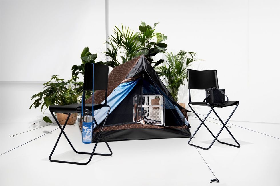 Illustratie voor: Je kan nu super deluxe kamperen met deze tent van Louis Vuitton