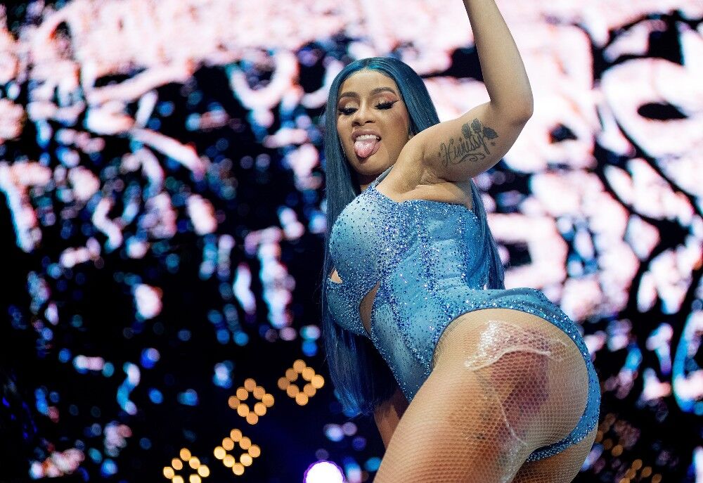 Illustratie voor: VIDEO: De grappigste Cardi B momenten