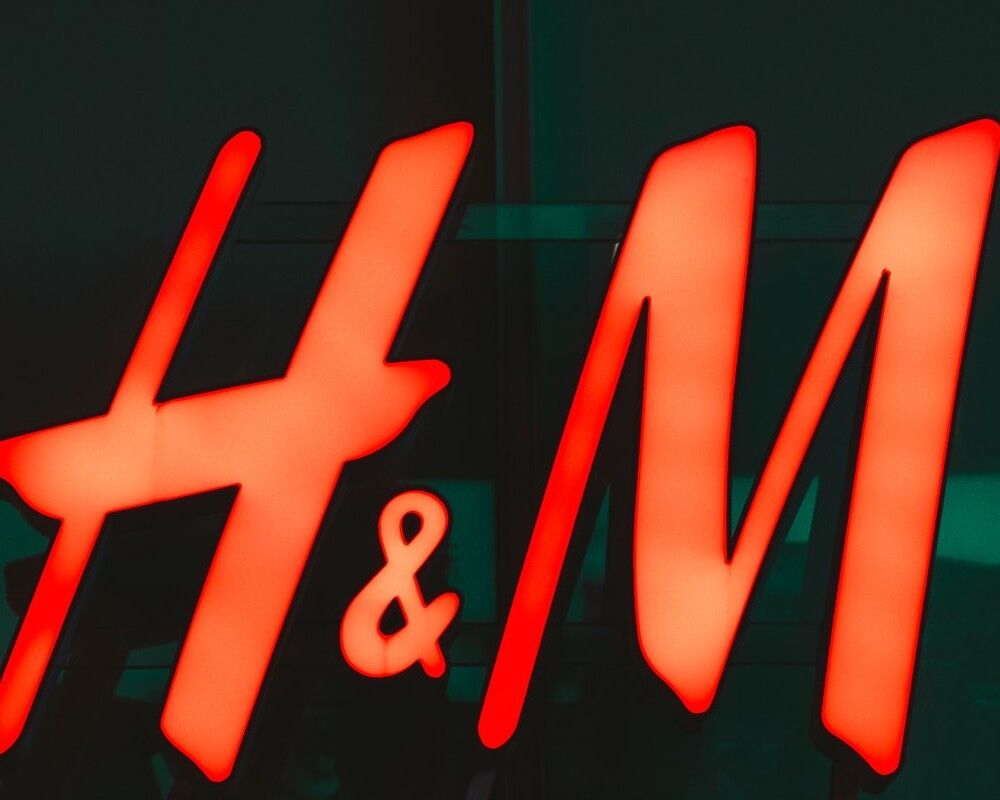 Illustratie voor: Dit zijn momenteel onze favorieten uit de H&M home voorjaarscollectie