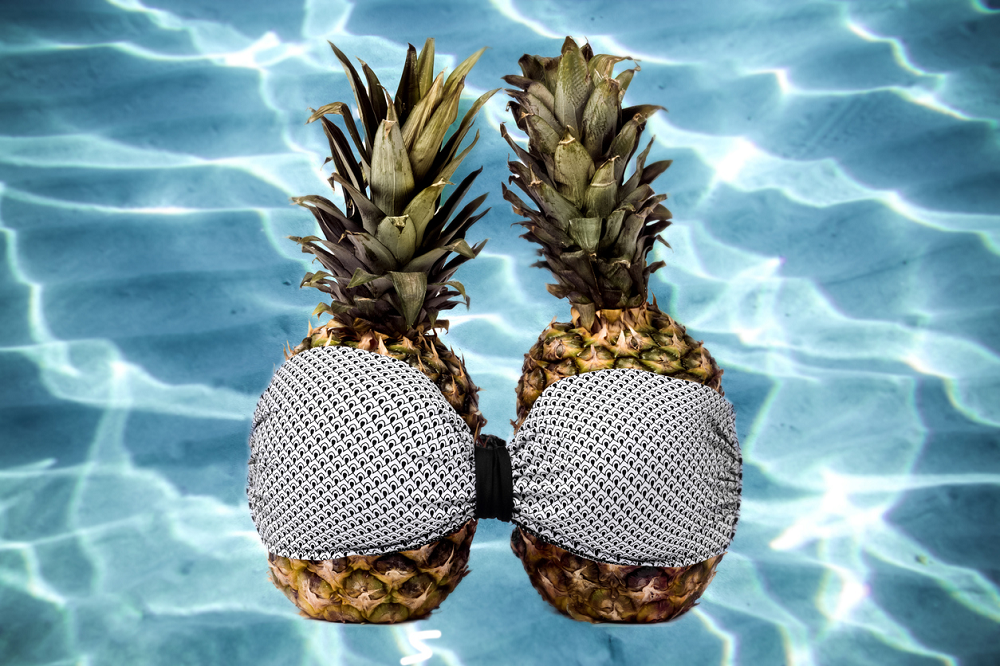 Illustratie voor: Deze trendy bikini’s & badpakken zijn geschikt voor meiden met wat grotere borsten