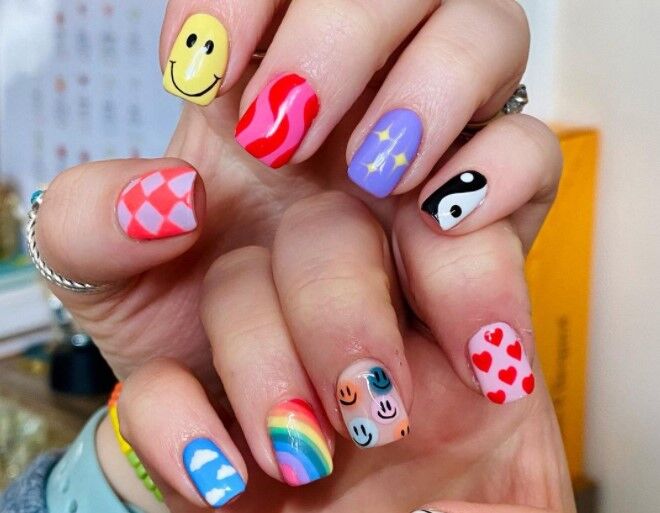 Illustratie voor: Deze nailart trends wil jij ergens dit jaar sowieso uitproberen