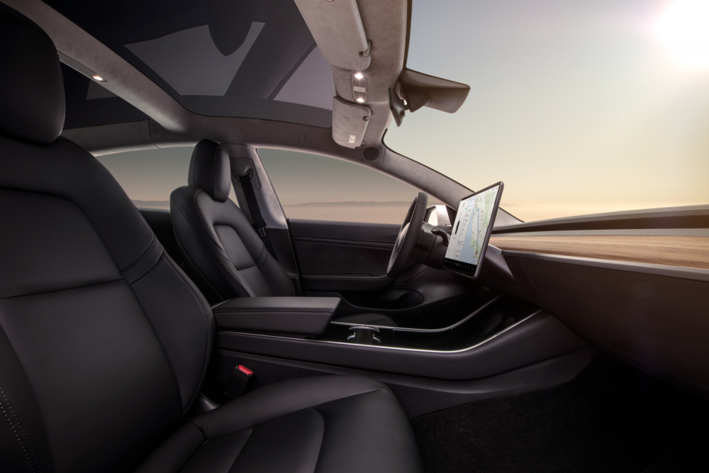 tesla model 3 MAN-MAN