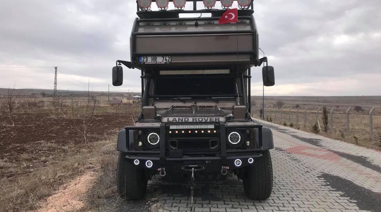 Land Rover camper