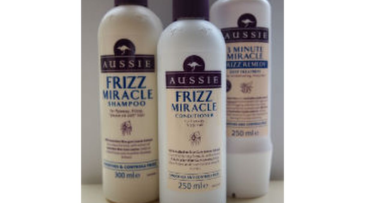 Illustratie voor: Win: 5x Frizz Miracle pakket van Aussie [afgelopen]