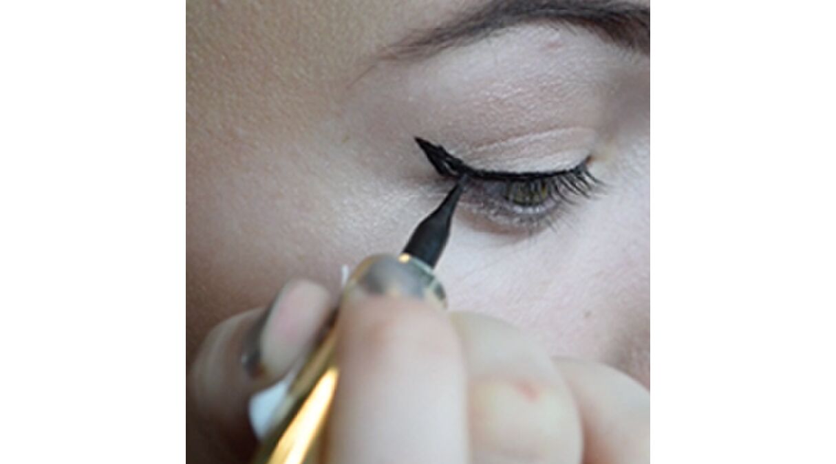 Illustratie voor: Zo maak je de perfecte winged eyeliner