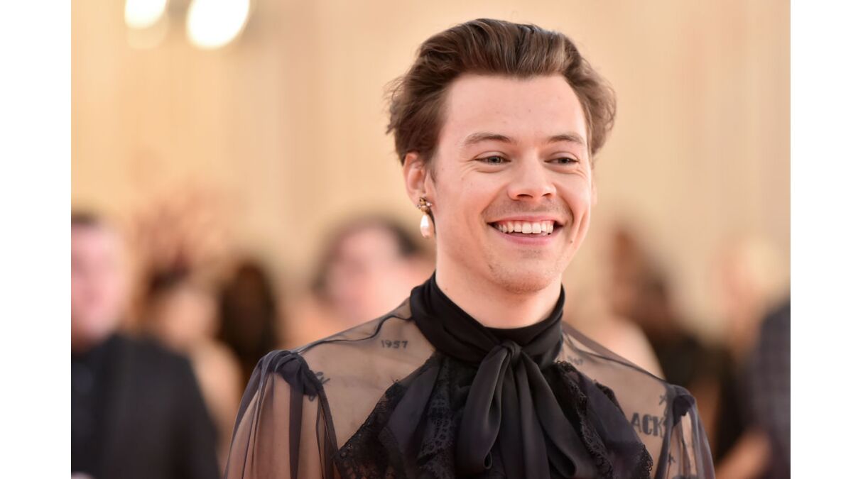 Illustratie voor: Harry Styles kleedt zich als ballerina en dit is waarom