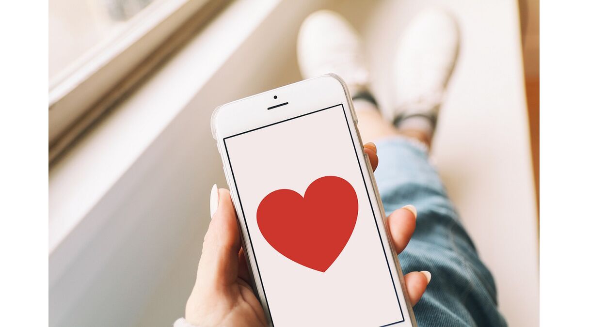 Illustratie voor: Met deze datingapp bepalen je vriendinnen jouw date