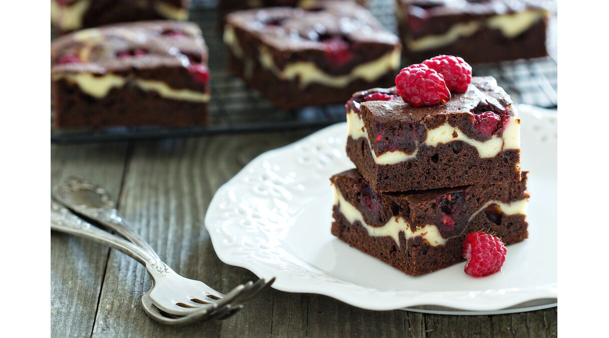 Illustratie voor: Zo maak je raspberry cheesecake brownies