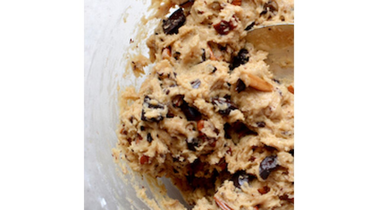 Illustratie voor: Dit is hét recept voor Ben & Jerry’s cookie dough ijs