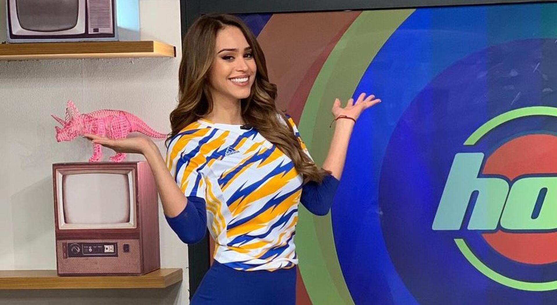 yanet garcia 3