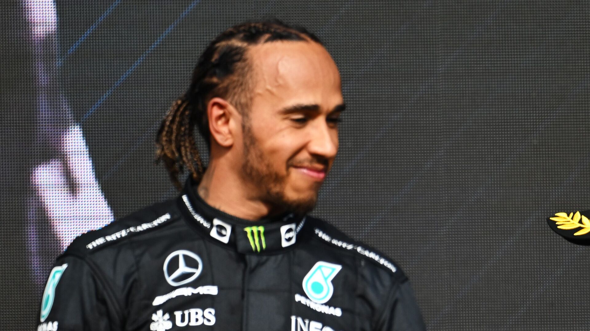 Dit bedrag gaat Lewis Hamilton verdienen bij Ferrari