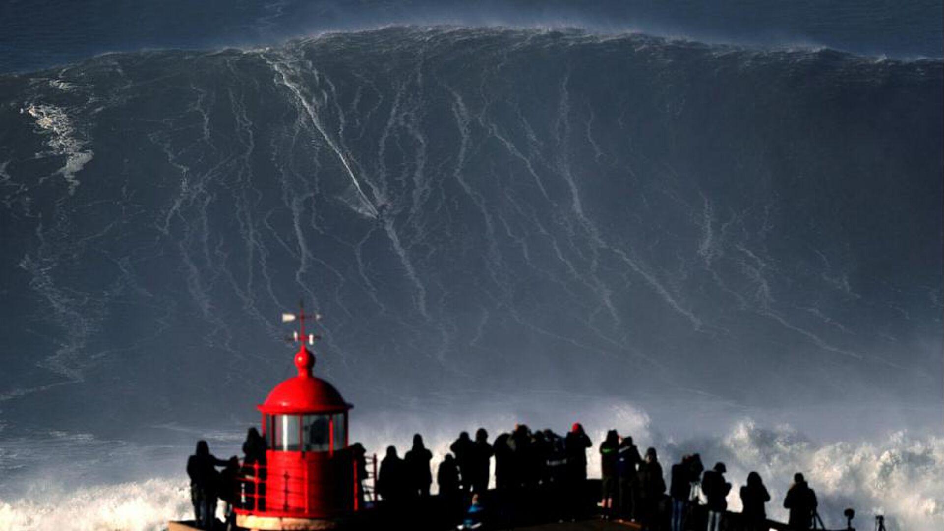 Braziliaanse surfer wereldrecord Gewoonvoorhem