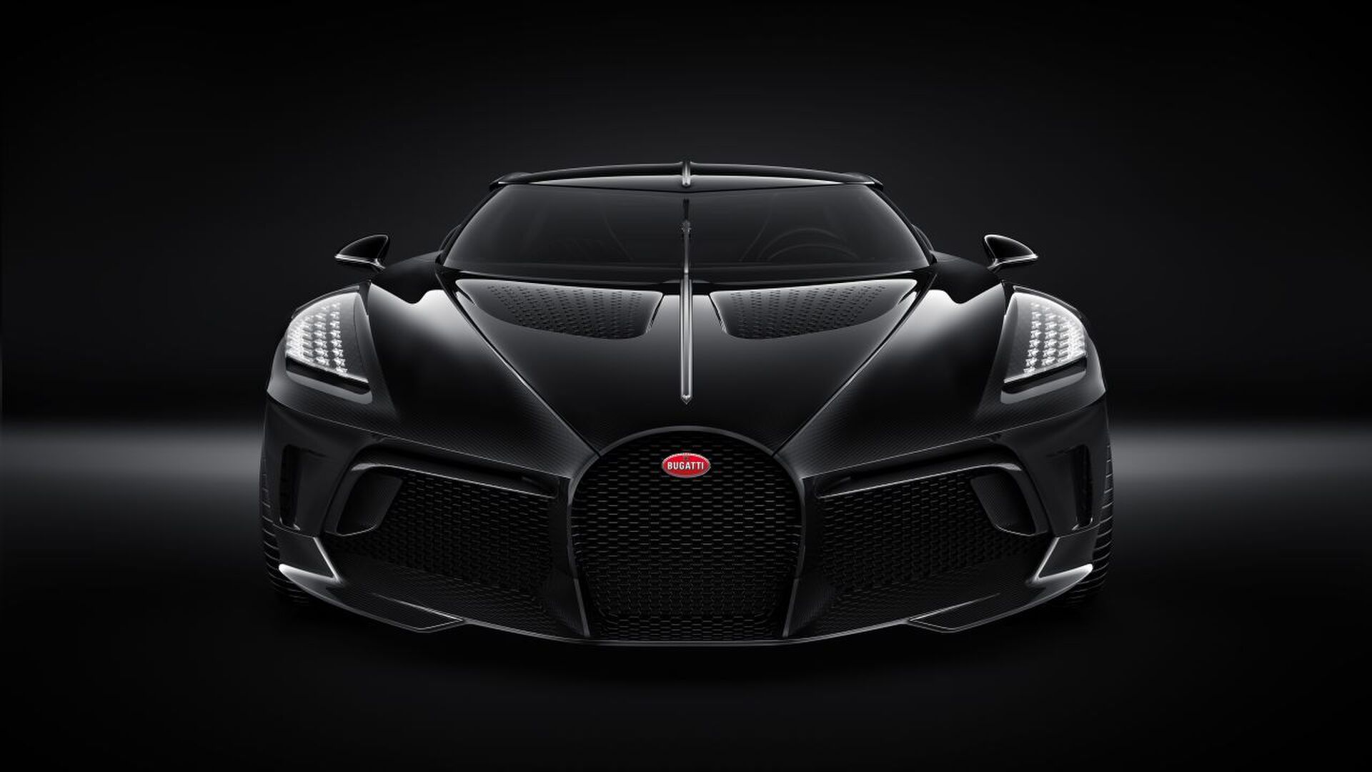 Nieuwe Bugatti La Voiture Noire Gewoonvoorhem