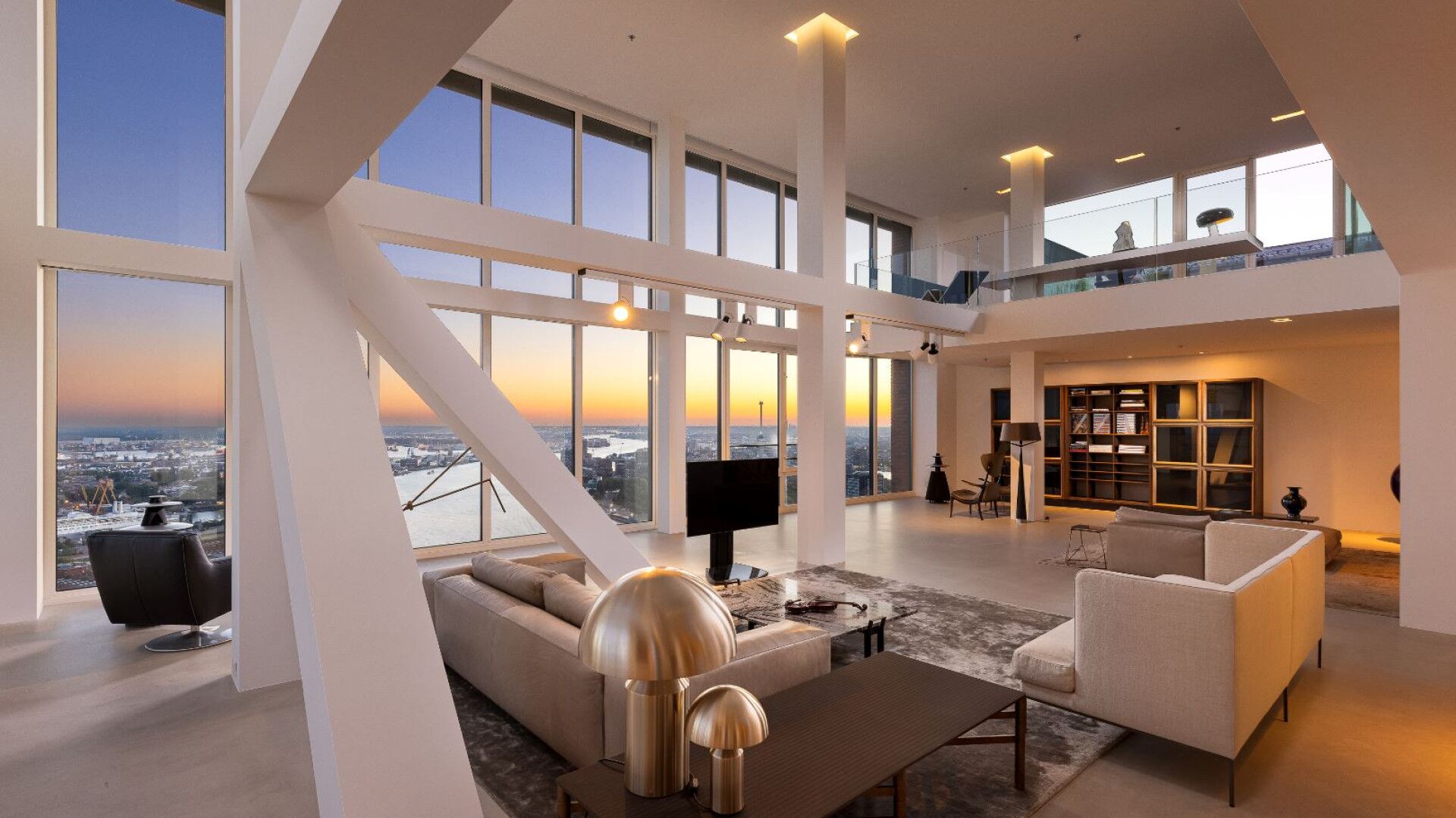 hoogste penthouse nederland gio latooy