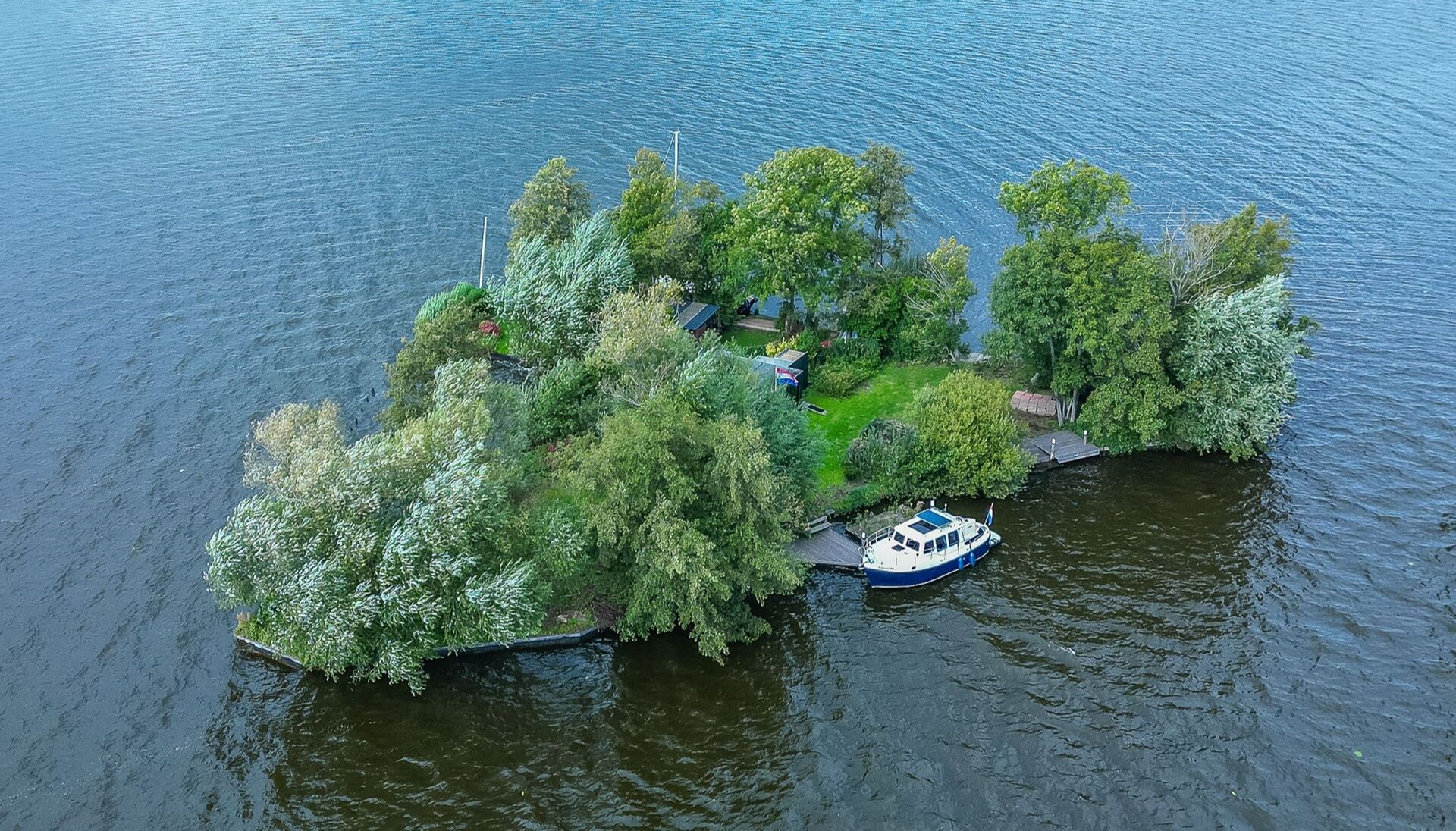 privé-eiland loosdrechtse plassen