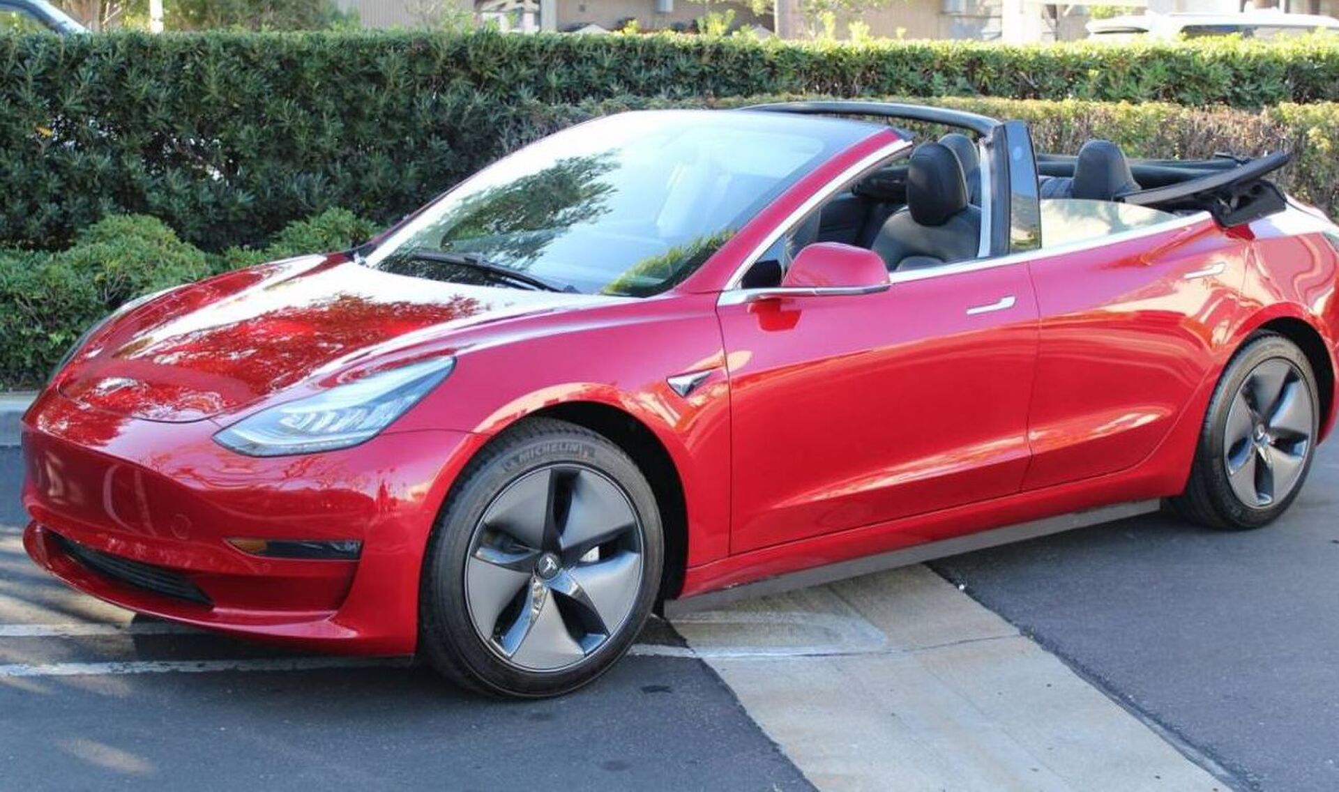 tesla cabrio