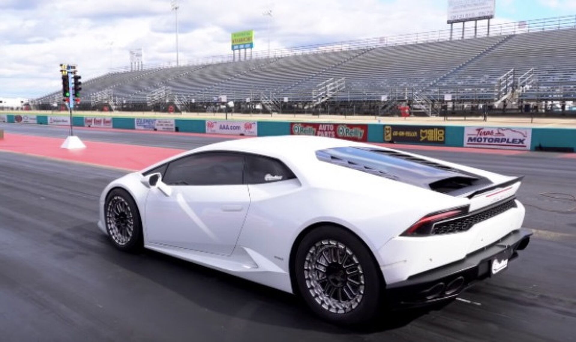 2000-HP Lamborghini Huracan gewoonvoorhem