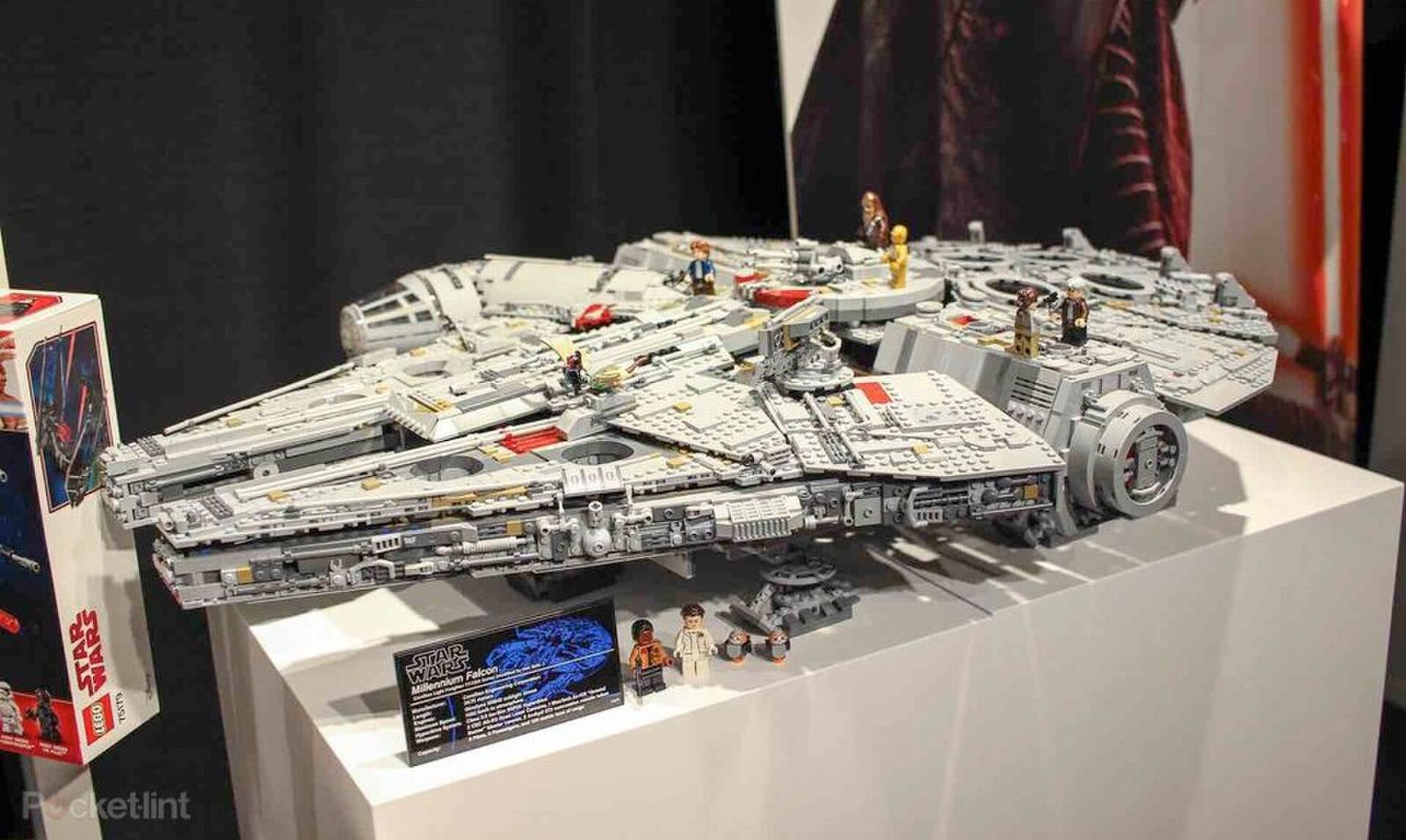 Millennium Falcon LEGO