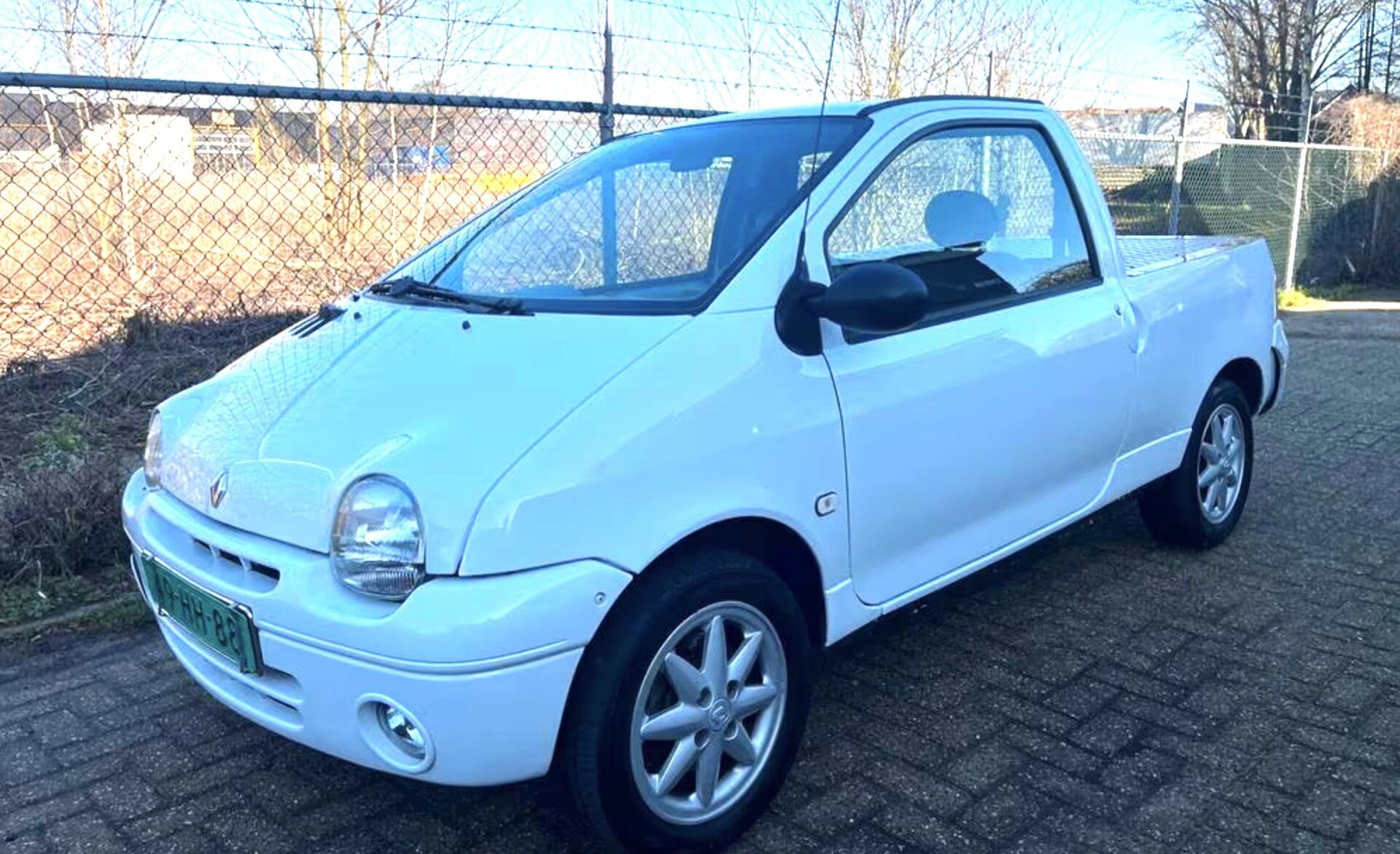 renault twingo pickup