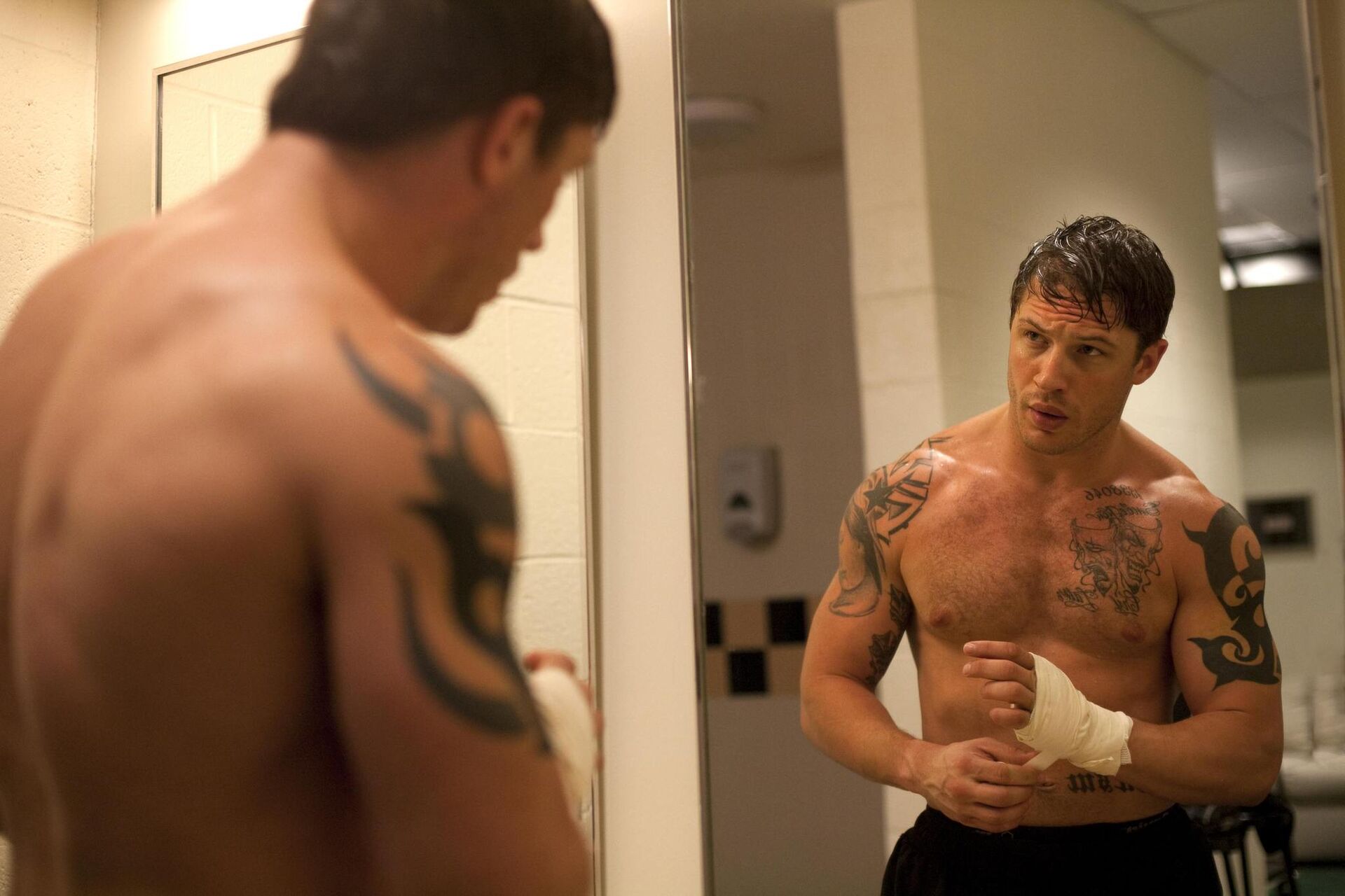 3 netflix films met tom Hardy