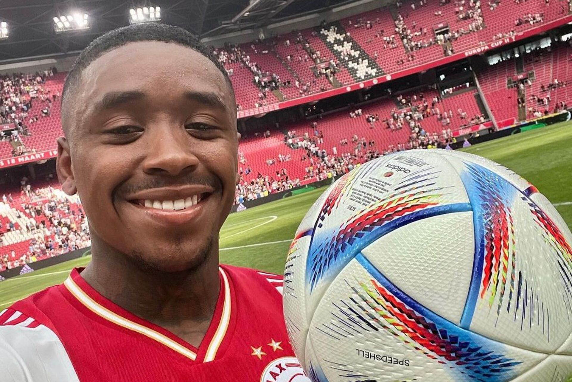 salaris steven bergwijn ajax