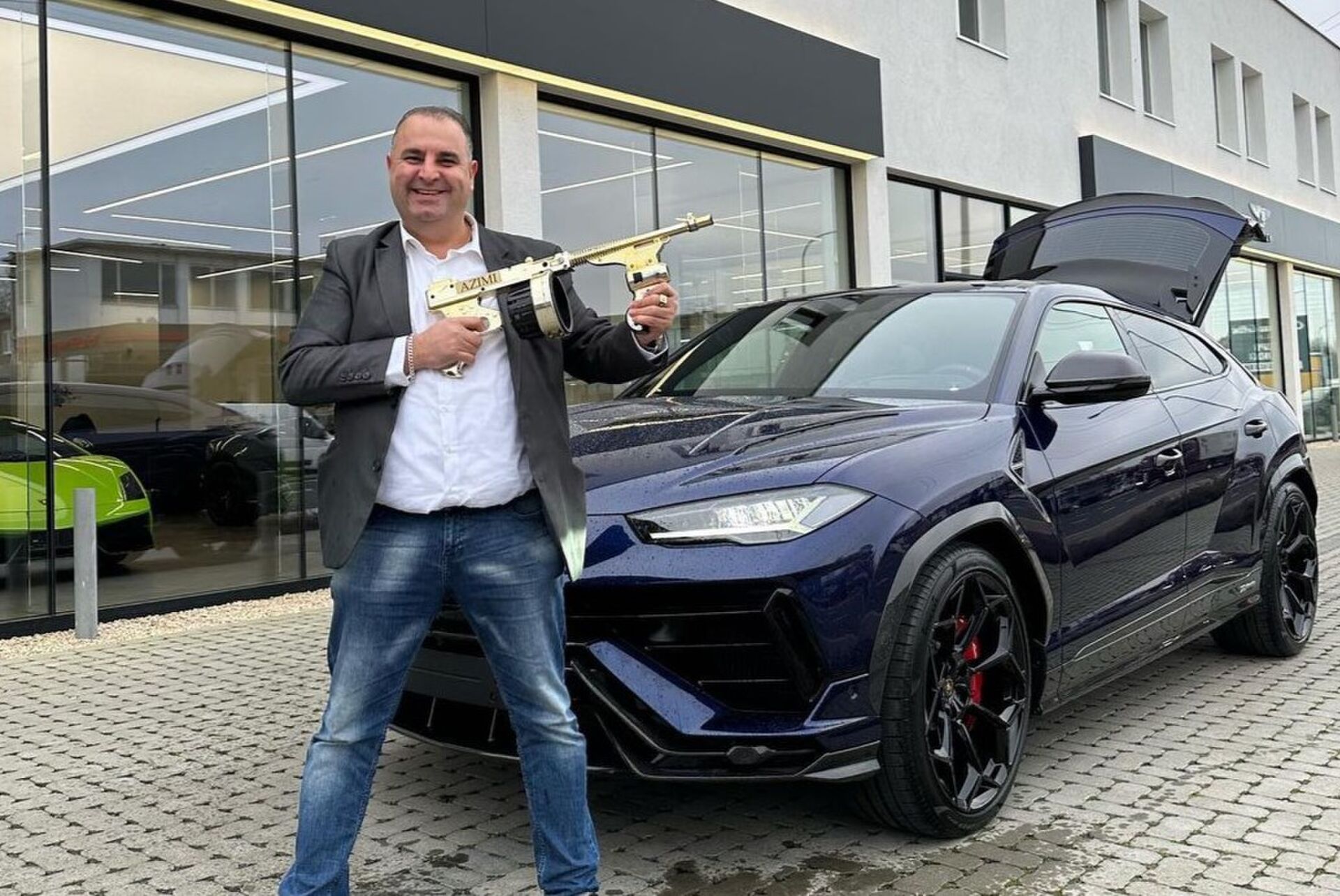 Salar Azimi Lamborghini Urus Performante