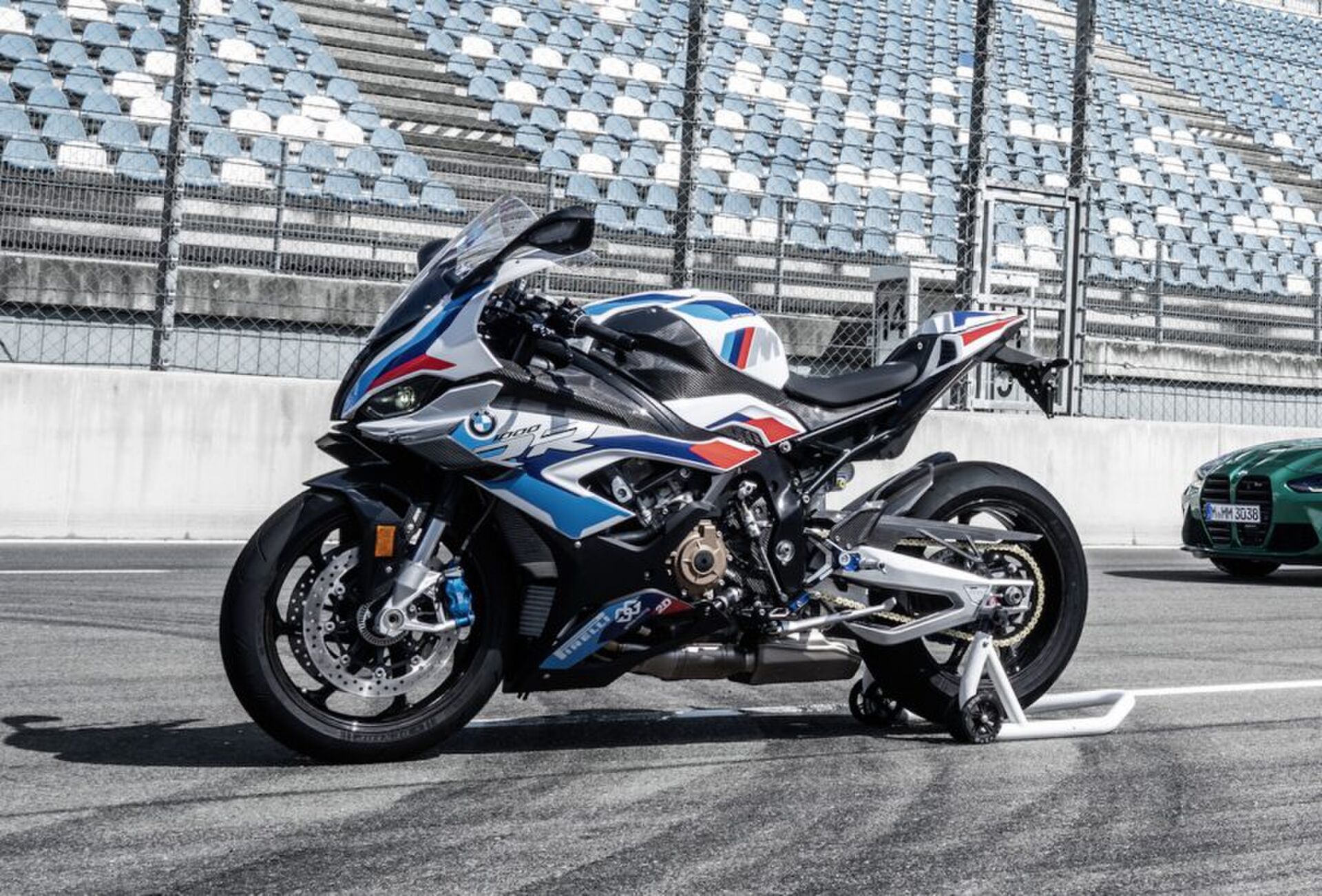 BMW M1000RR