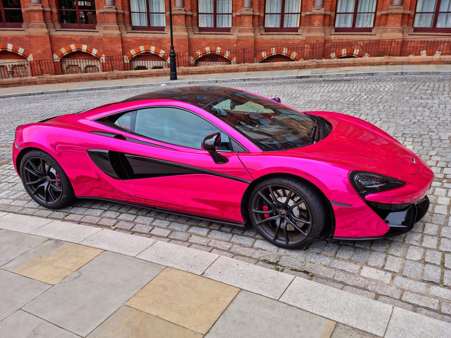 roze mclaren