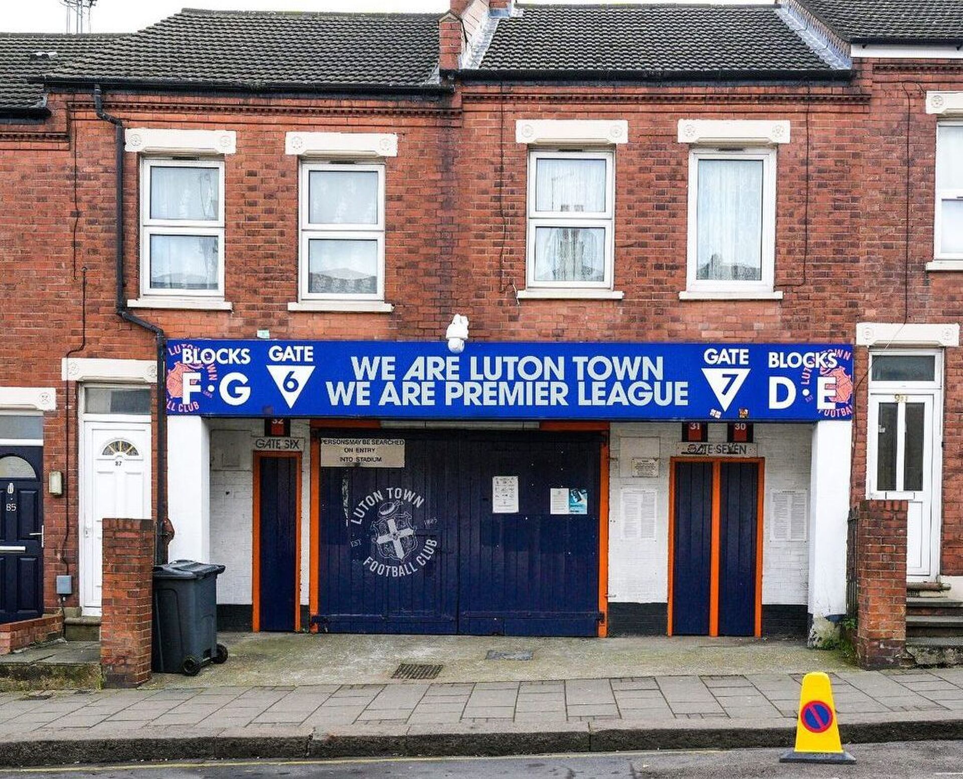 luton town stadion