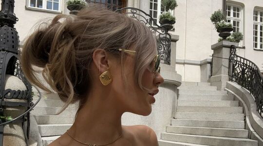 Messy bun