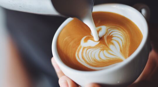 Hoeveel koffie drinkt Nederlander gemiddeld