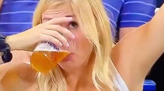 megan lucky bier adten stadion
