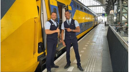 Wat is het gemiddelde salaris als je werkt bij de NS?