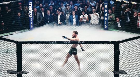 Conor McGregor vs Luke Keeler