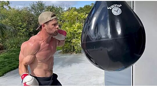 chris hemsworth eiwitshake