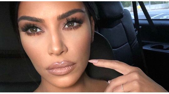 Kim Kardashian familiebusje