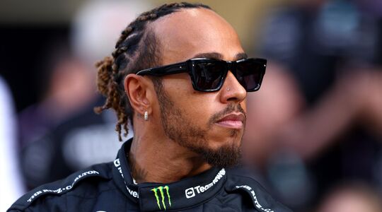 Lewis Hamilton gaat naam veranderen